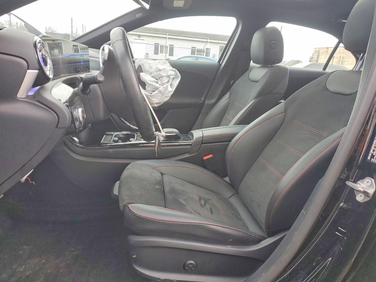 2022 Mercedes-Benz A 220 4Matic - Фото 7
