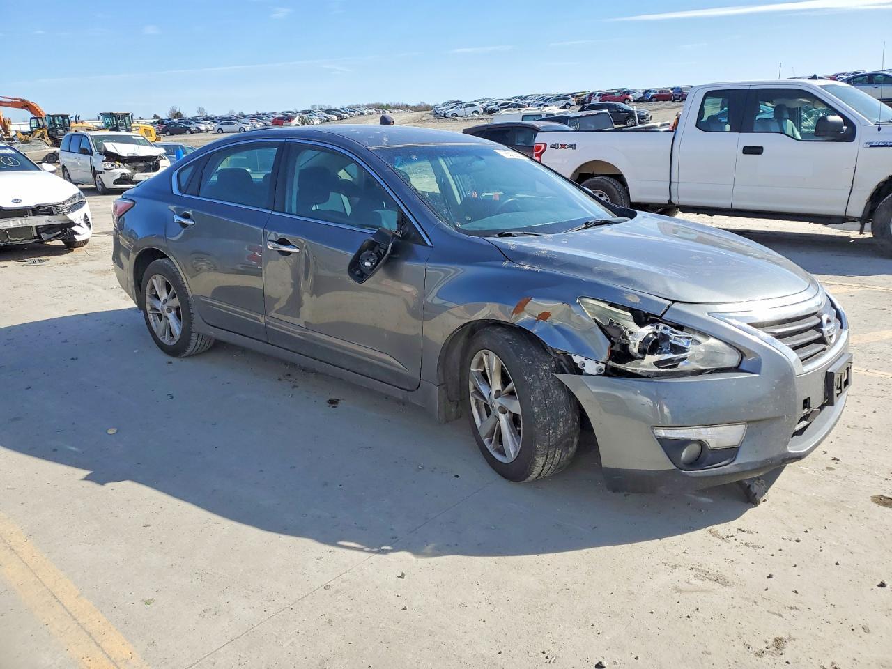 2015 Nissan Altima 2.5 - Image 4