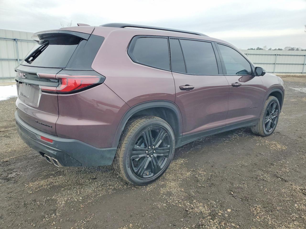 2025 GMC Acadia Elevation - Image 3