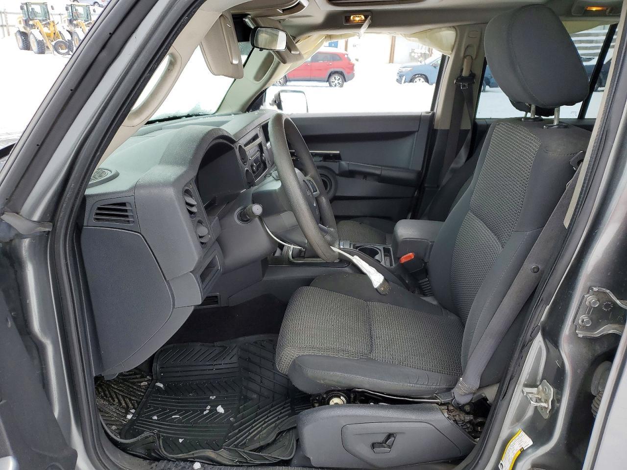 2008 Jeep Commander Sport - Image 7