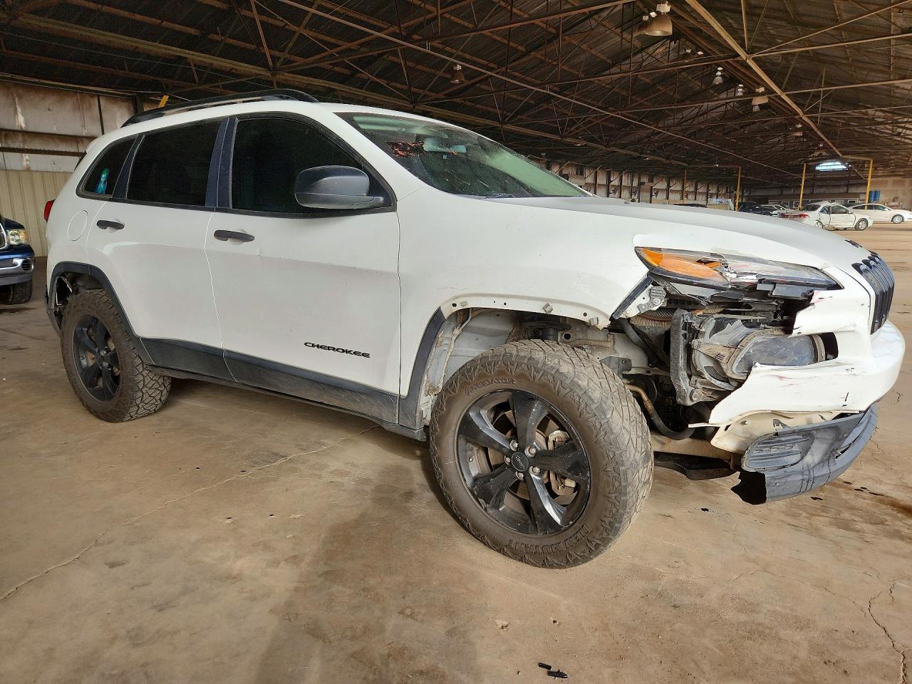 2016 Jeep Cherokee Sport - Image 4