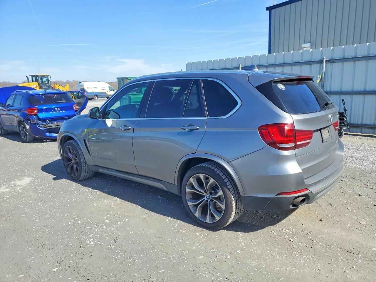 2017 BMW X5 Sdrive35I - Фото 2