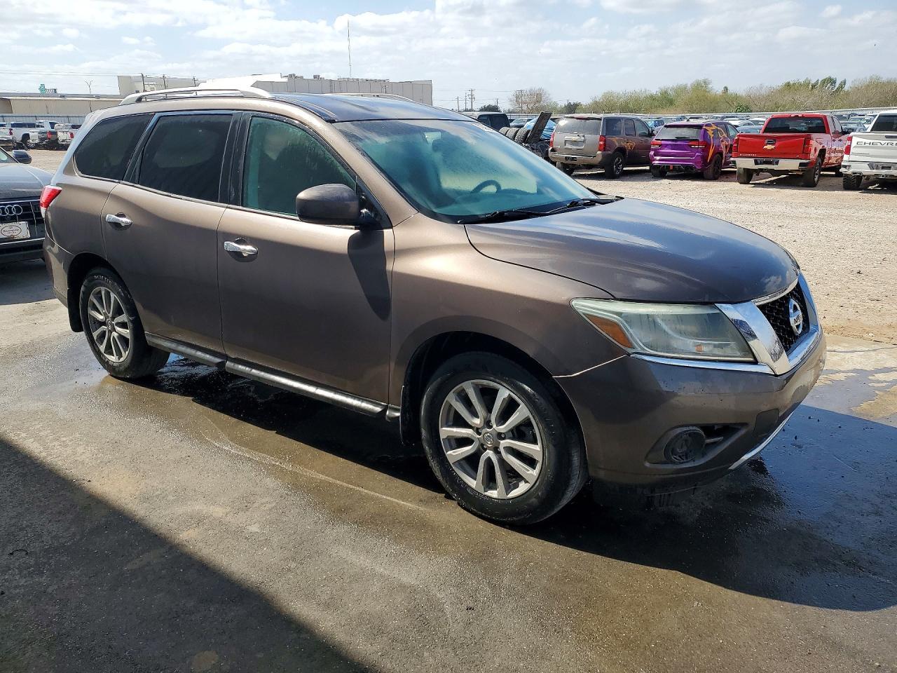 2015 Nissan Pathfinder S - Фото 4