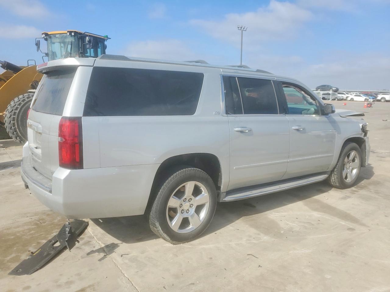 2015 Chevrolet Suburban K1500 Ltz - Image 5