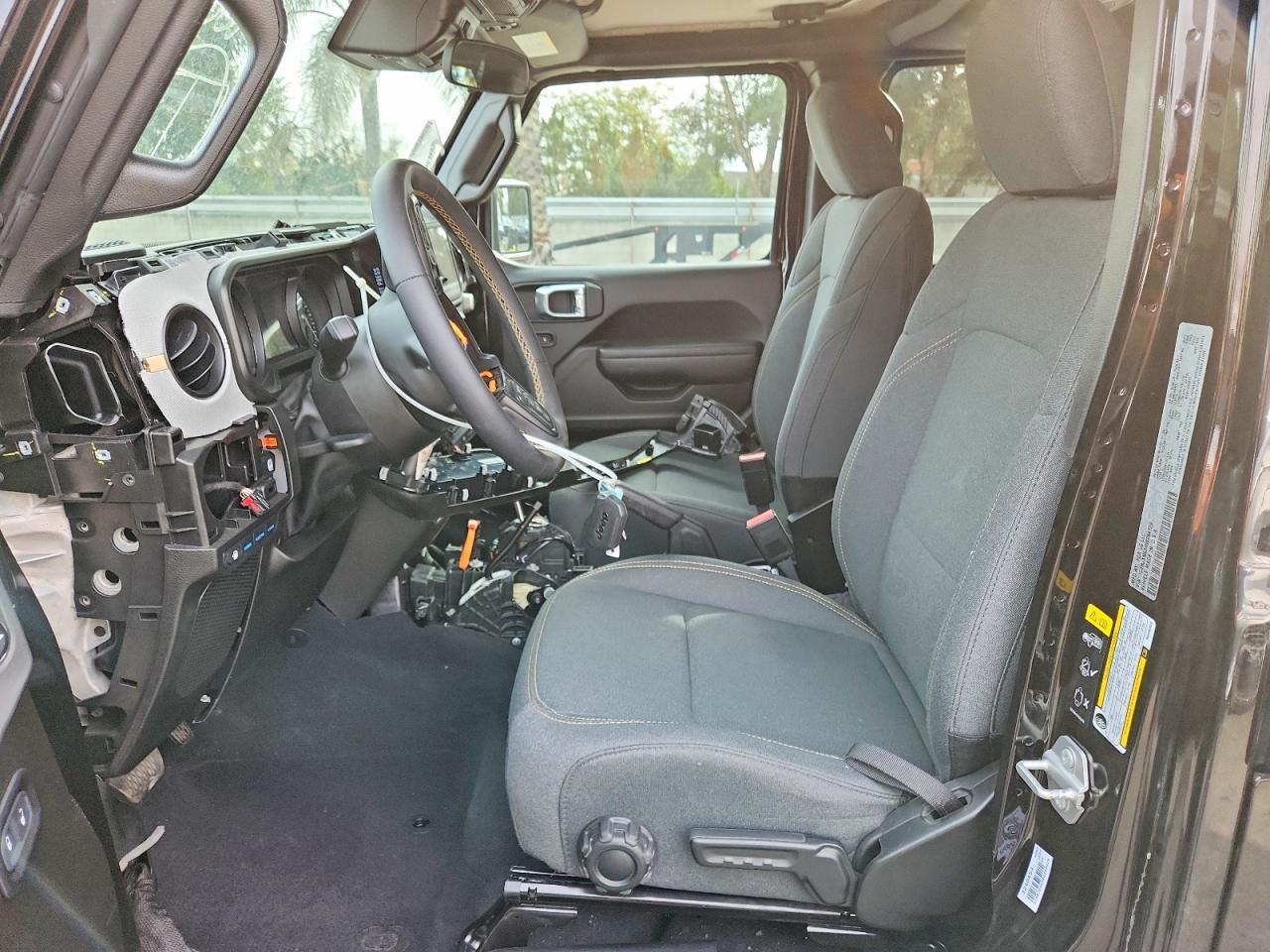 2024 Jeep Wrangler 4Xe - Фото 7