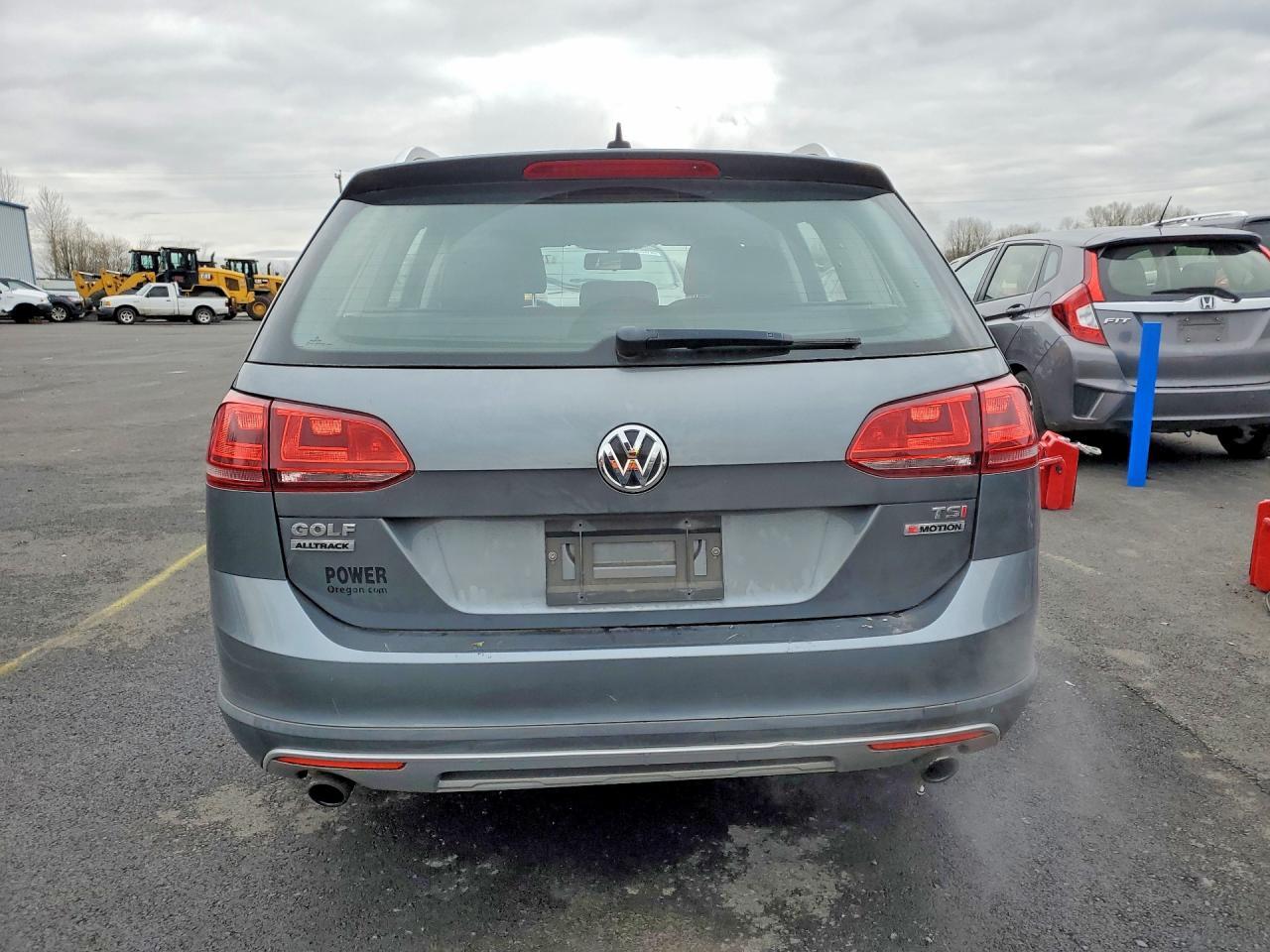 2017 Volkswagen Golf Alltrack S - Фото 6