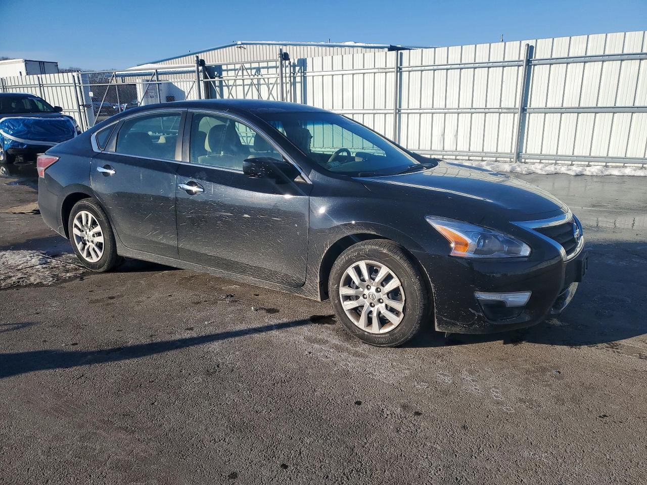 2014 Nissan Altima 2.5 - Image 4