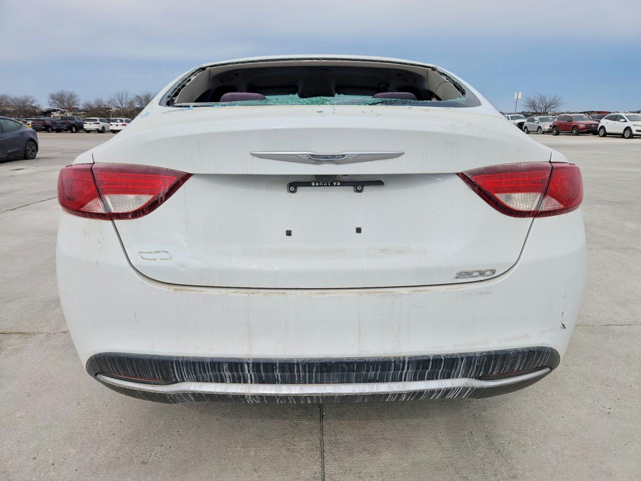 2016 Chrysler 200 Limited - Фото 6
