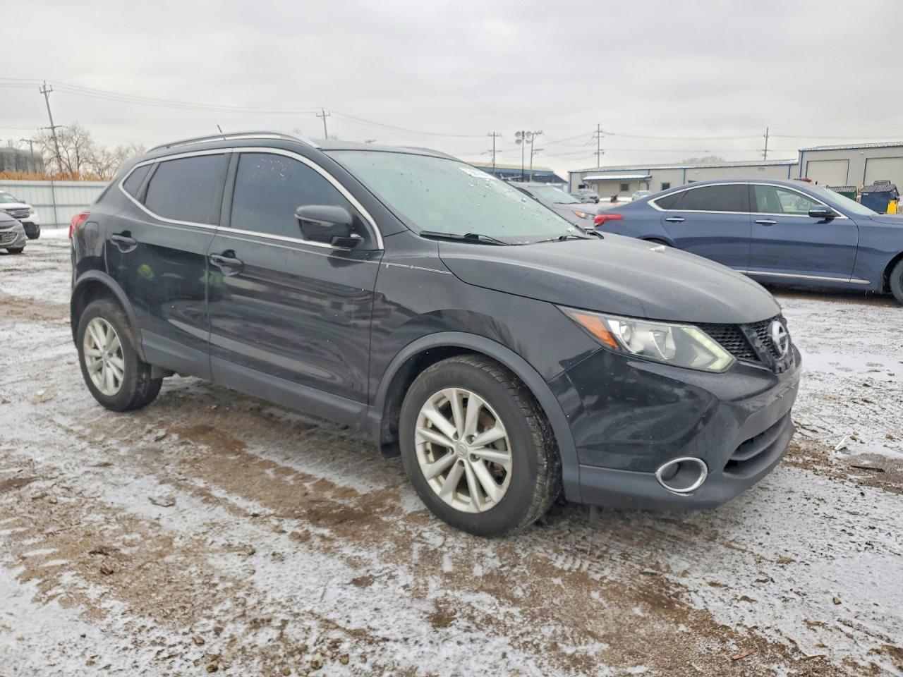 2017 Nissan Rogue Sport S - Фото 4