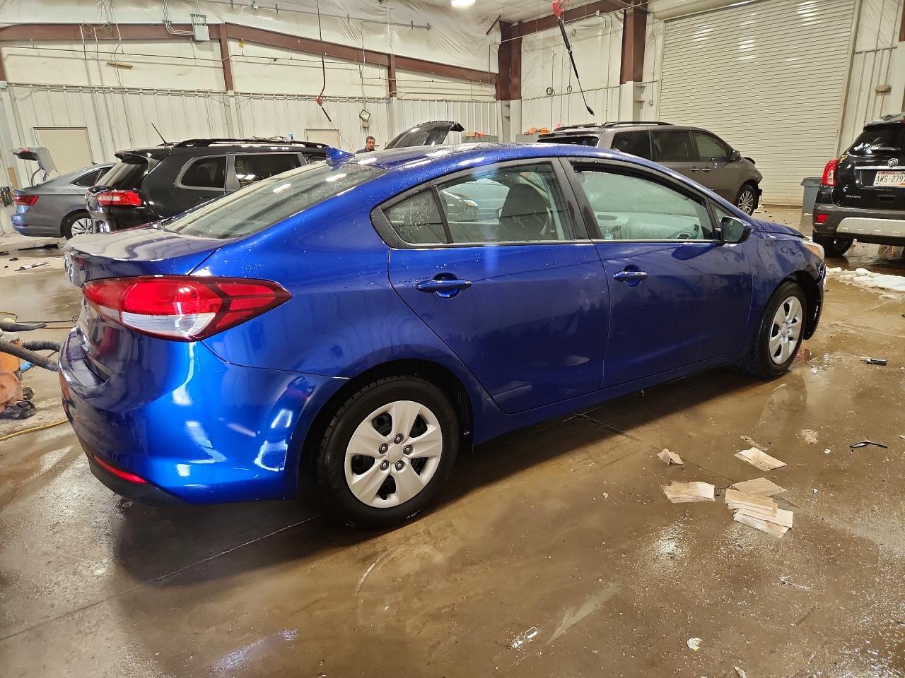2017 Kia Forte Lx - Фото 3
