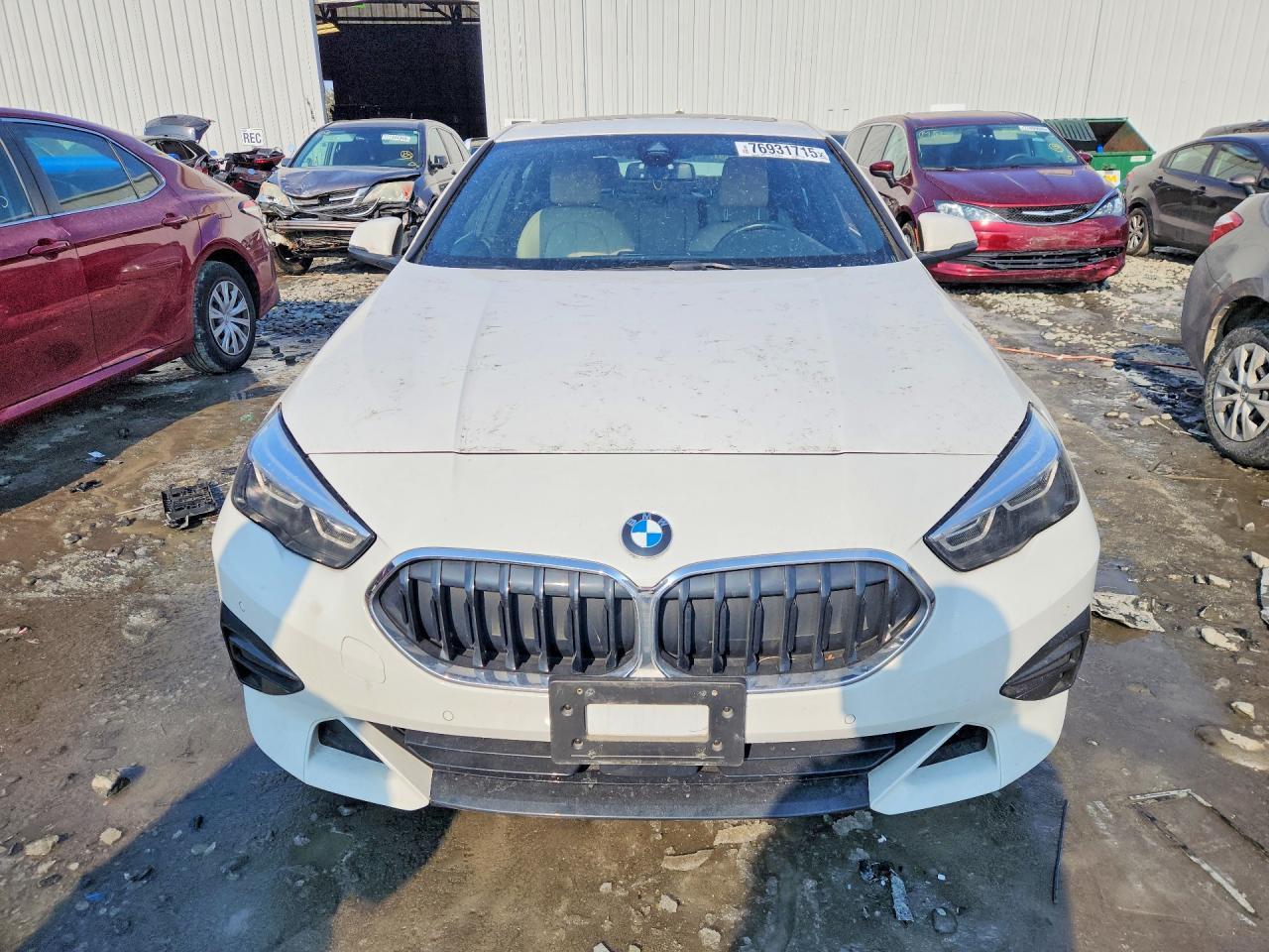 2022 BMW 228Xi - Фото 5