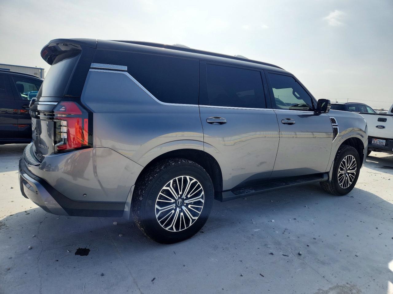 2026 Nissan Armada Platinum - Фото 3