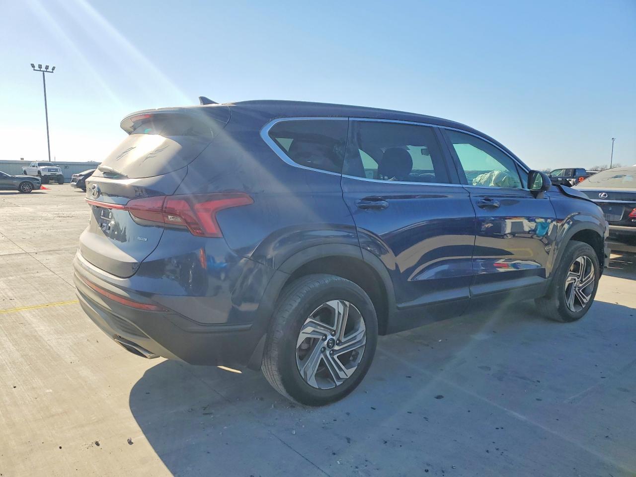 2021 Hyundai Santa Fe Se - Фото 3