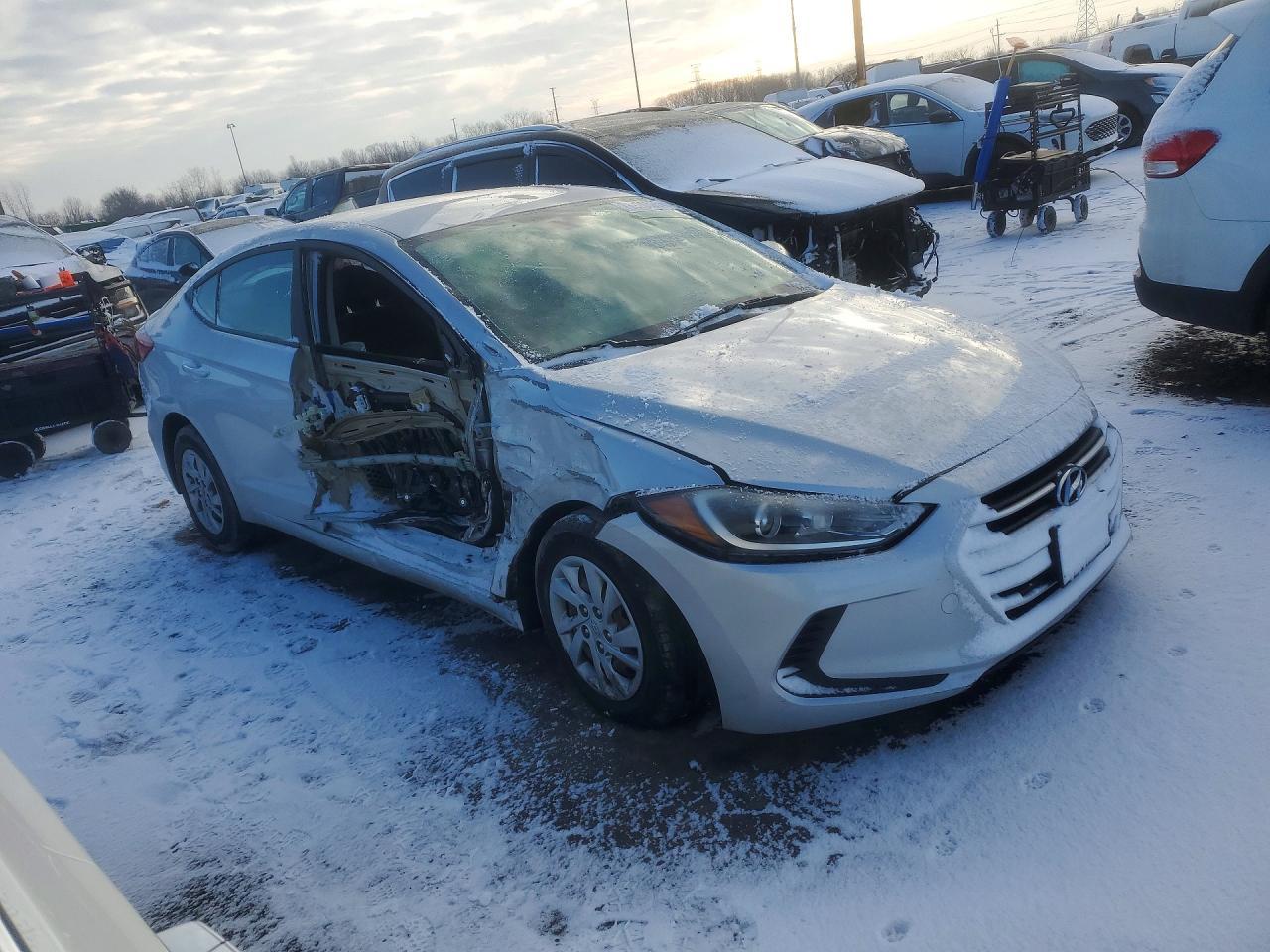 2018 Hyundai Elantra Se - Image 4