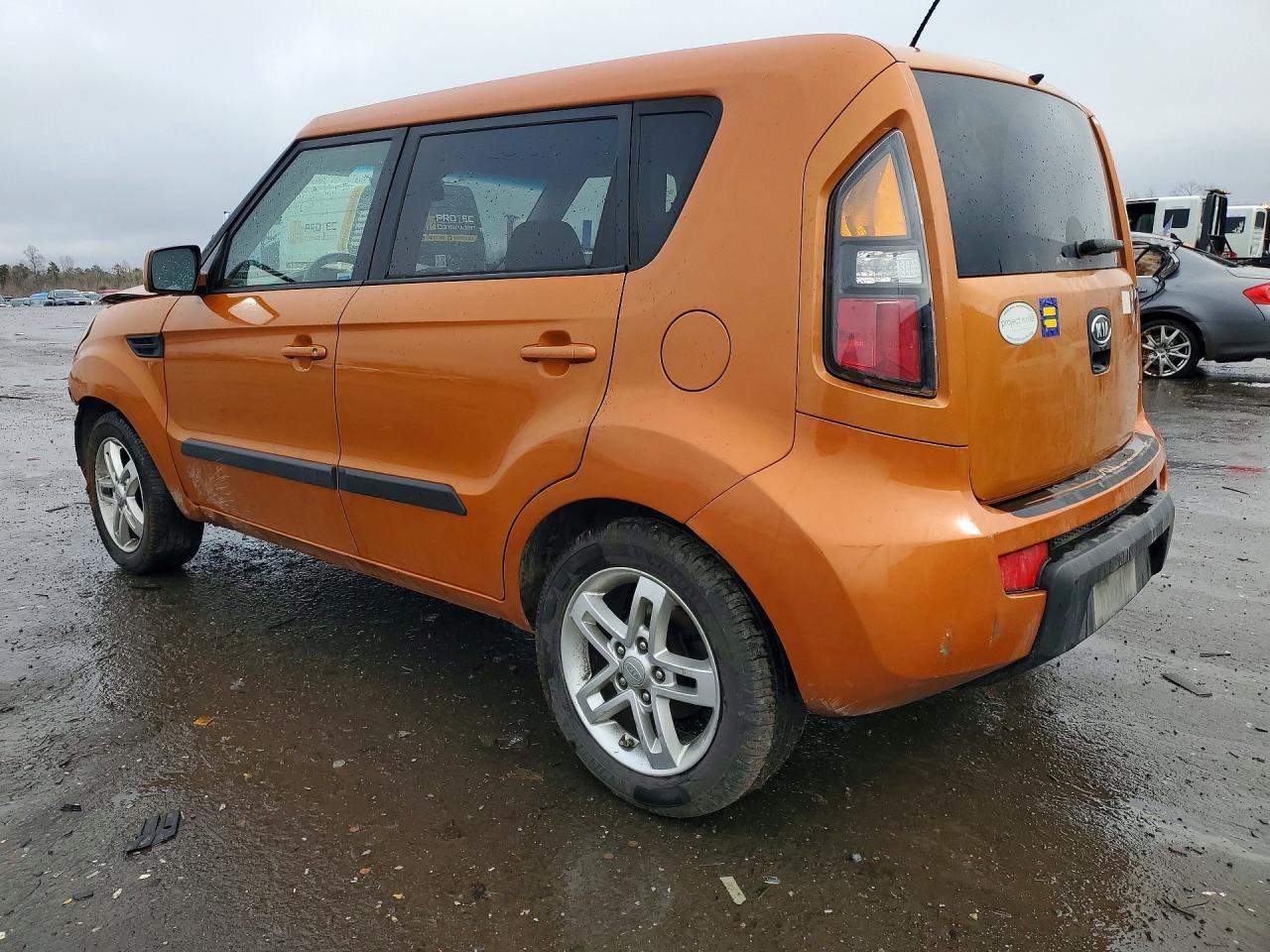 2011 Kia Soul + - Фото 2