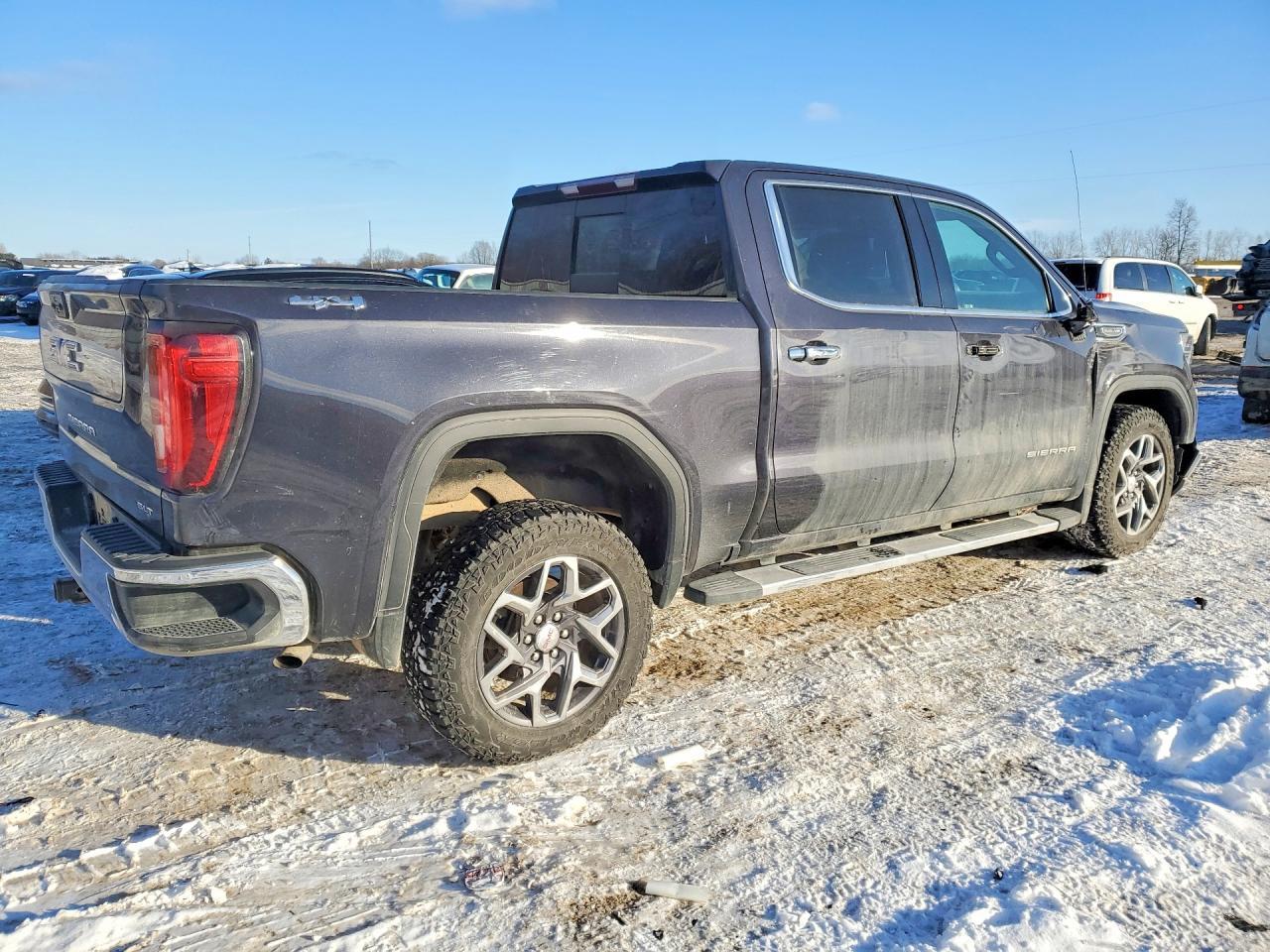 2022 GMC Sierra K1500 Slt - Image 3