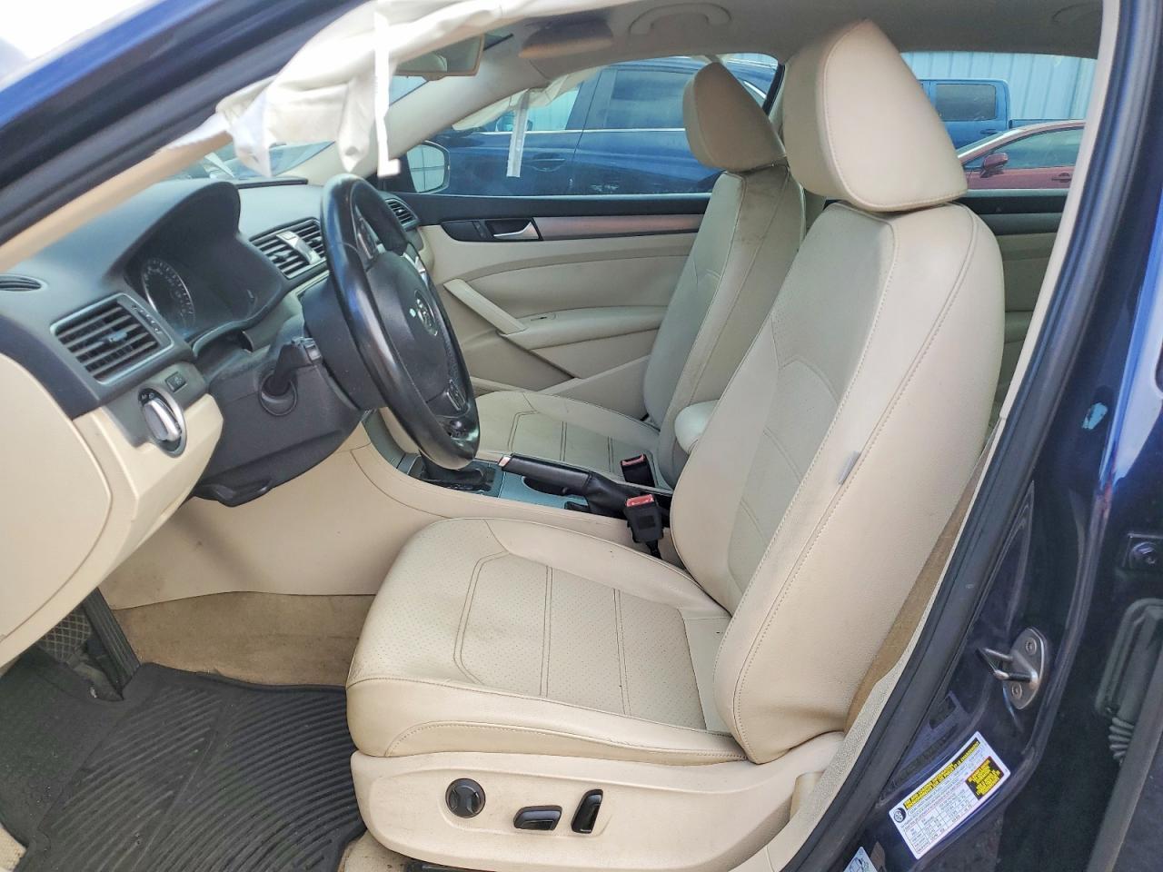 2014 Volkswagen Passat Se - Фото 7