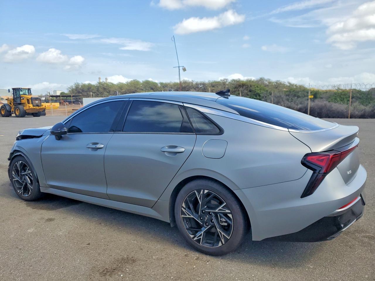 2025 Kia K5 Gt Line - Фото 2