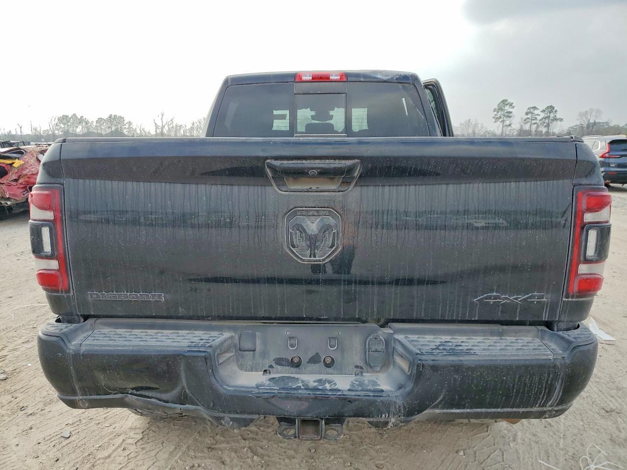 2022 Ram 2500 - Image 6