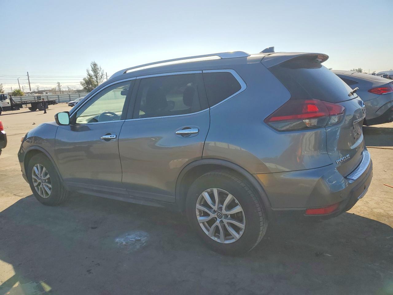 2020 Nissan Rogue S - Image 2