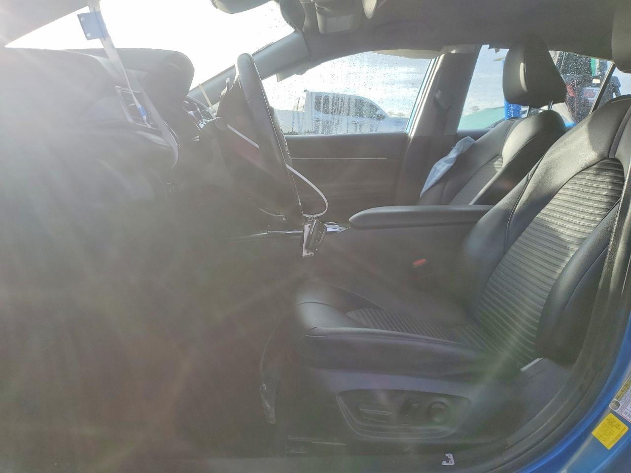 2019 Toyota Camry L - Image 7