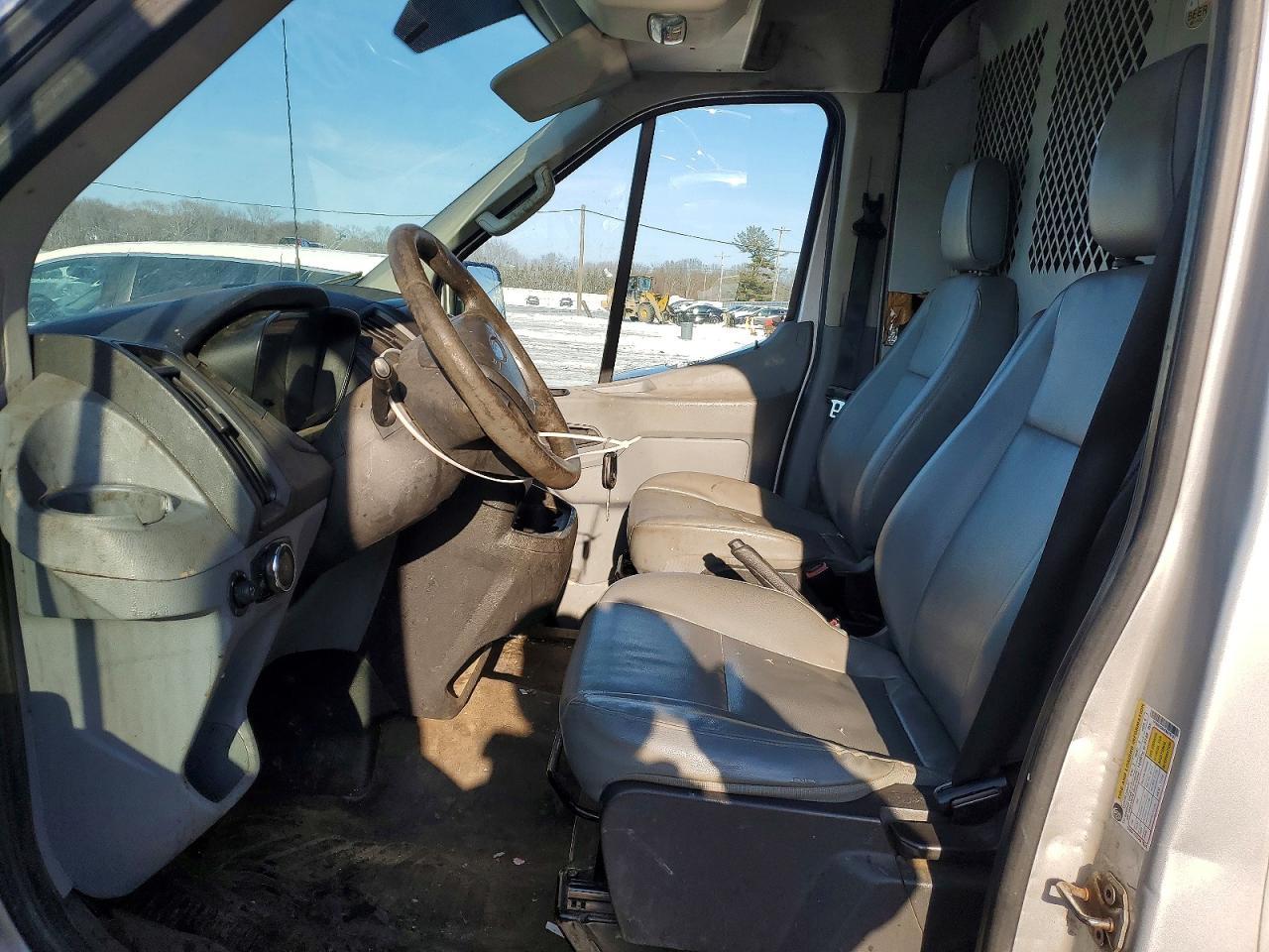 2015 Ford Transit 250 Srw Medium Roof Utility / Service Van - Фото 7