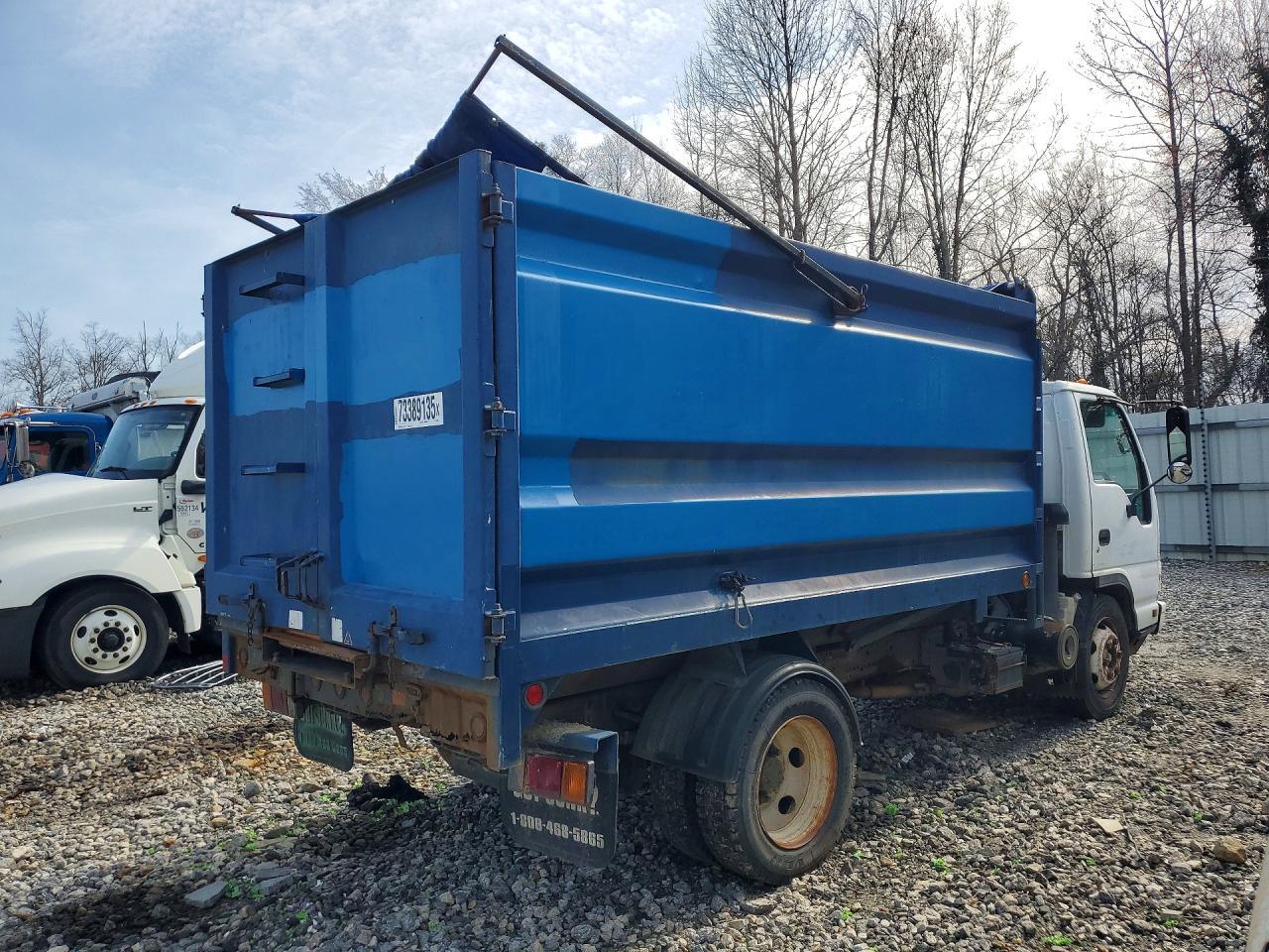 2007 Isuzu Npr Refuse Truck - Фото 3