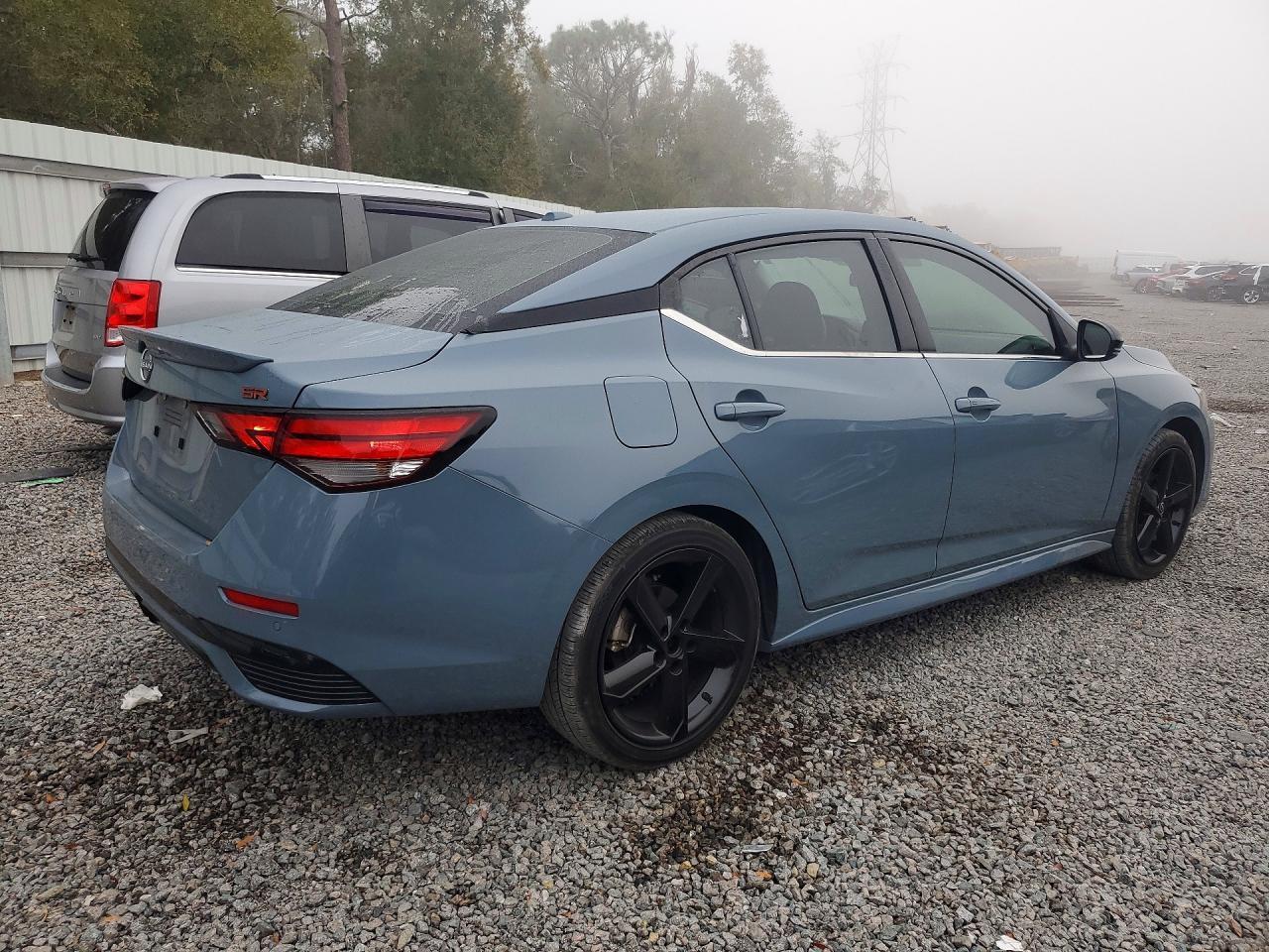 2024 Nissan Sentra Sr - Image 3