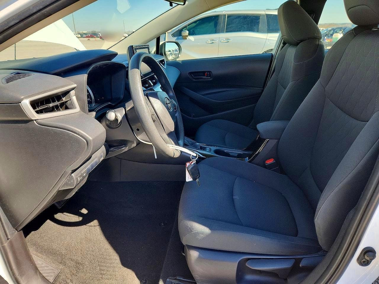 2022 Toyota Corolla Le - Фото 7