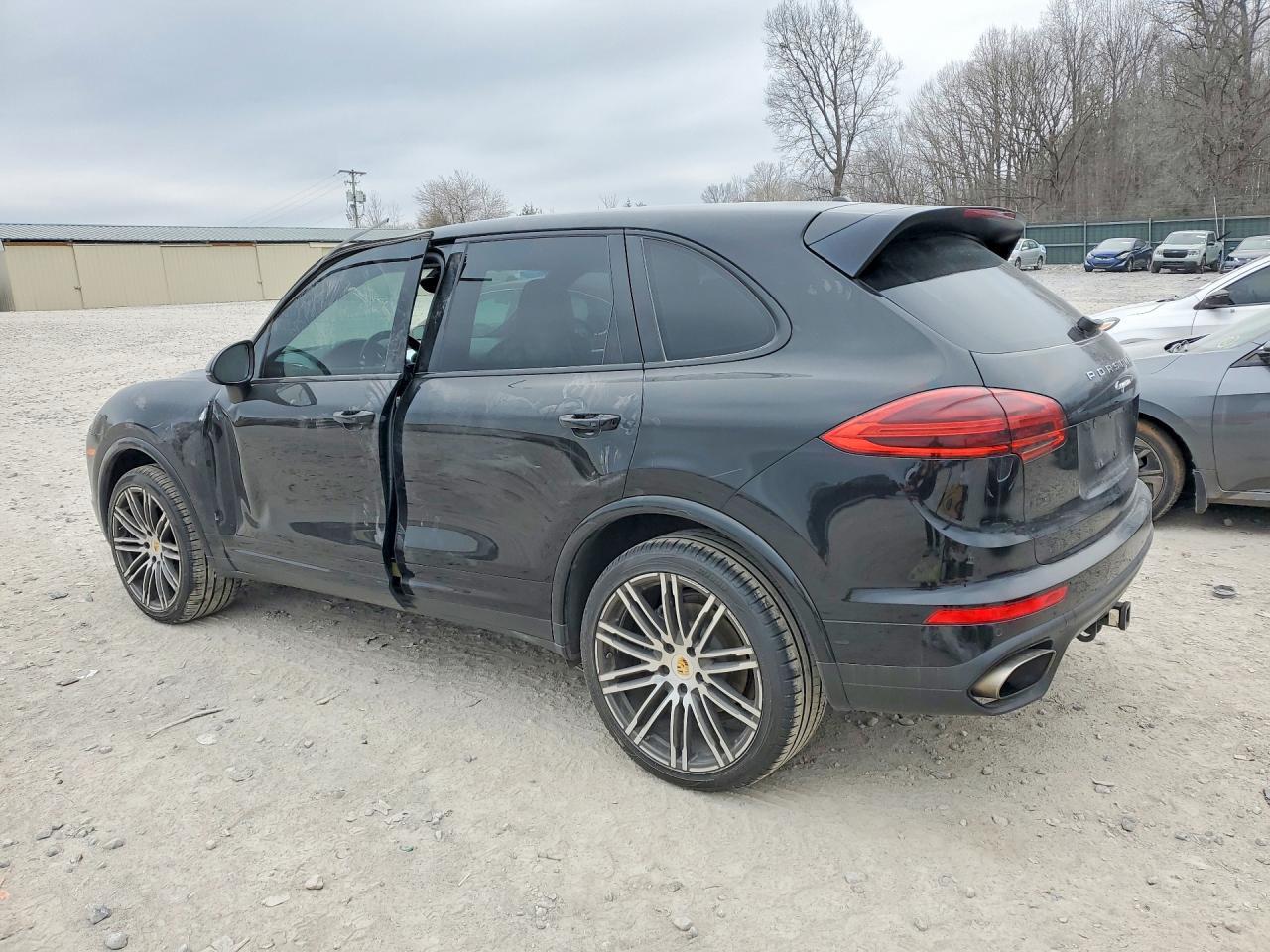 2017 Porsche Cayenne - Фото 2