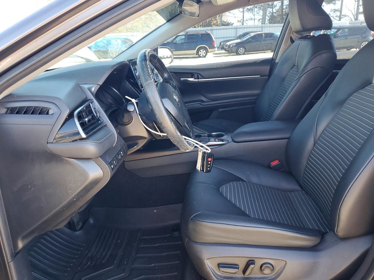 2021 Toyota Camry Se - Фото 7