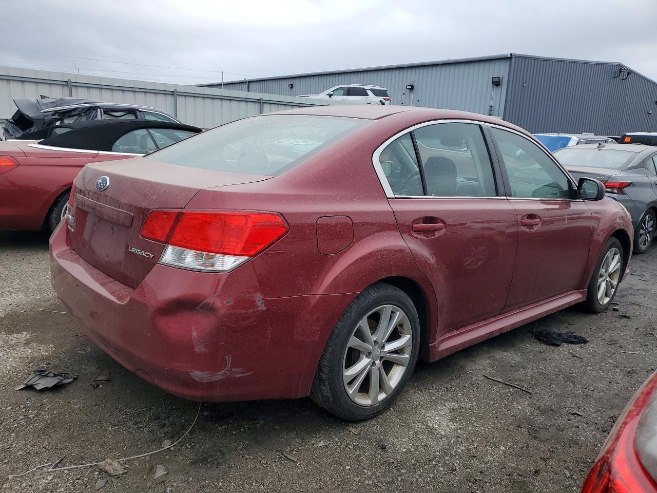 2013 Subaru Legacy 2.5I Premium - Фото 3