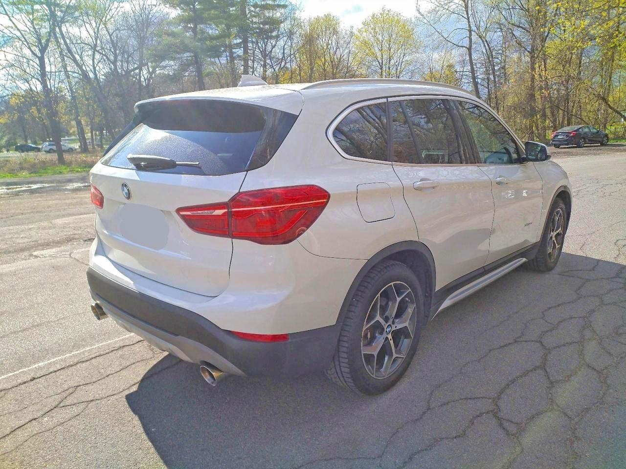 2016 BMW X1 xDrive28I - Image 4
