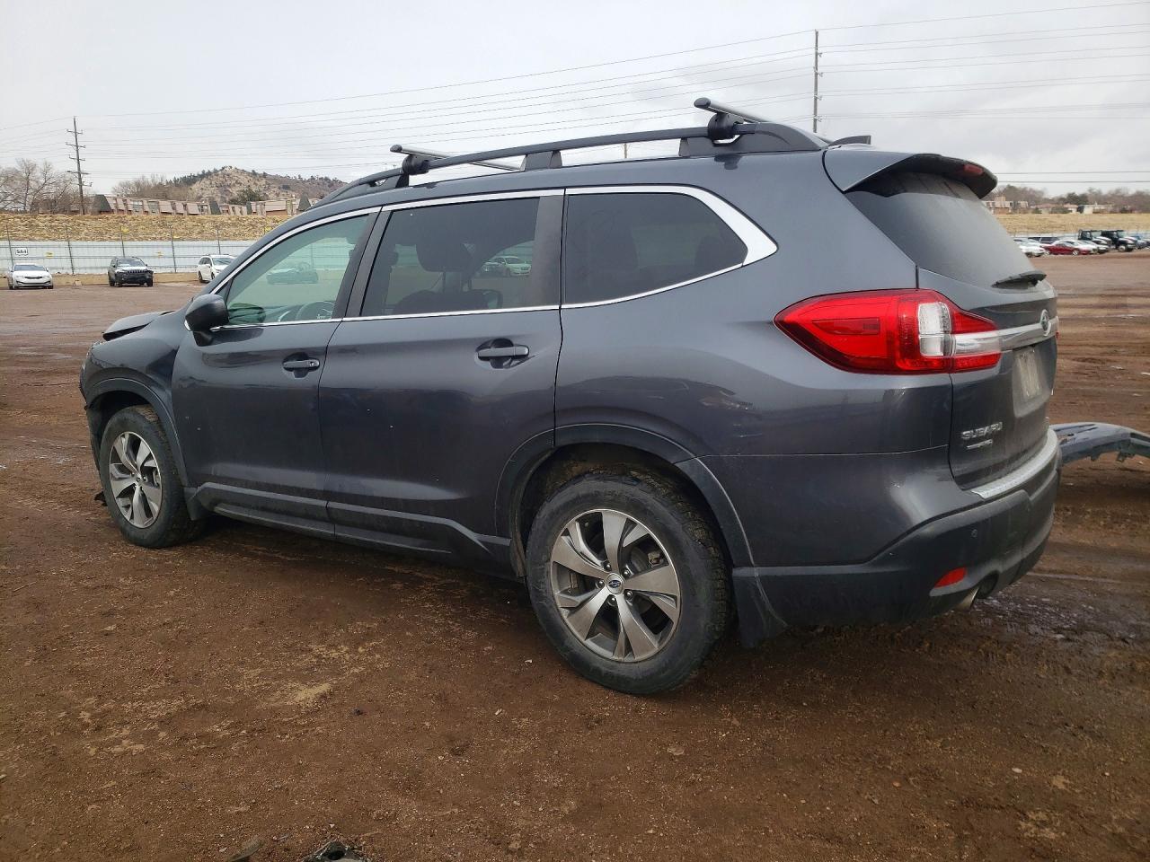 2020 Subaru Ascent Premium - Фото 2
