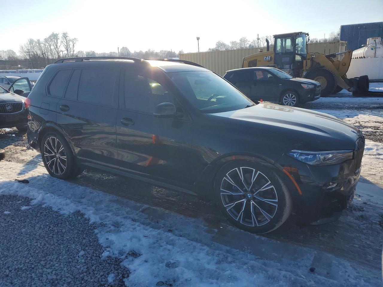 2021 BMW X7 M50I - Фото 4