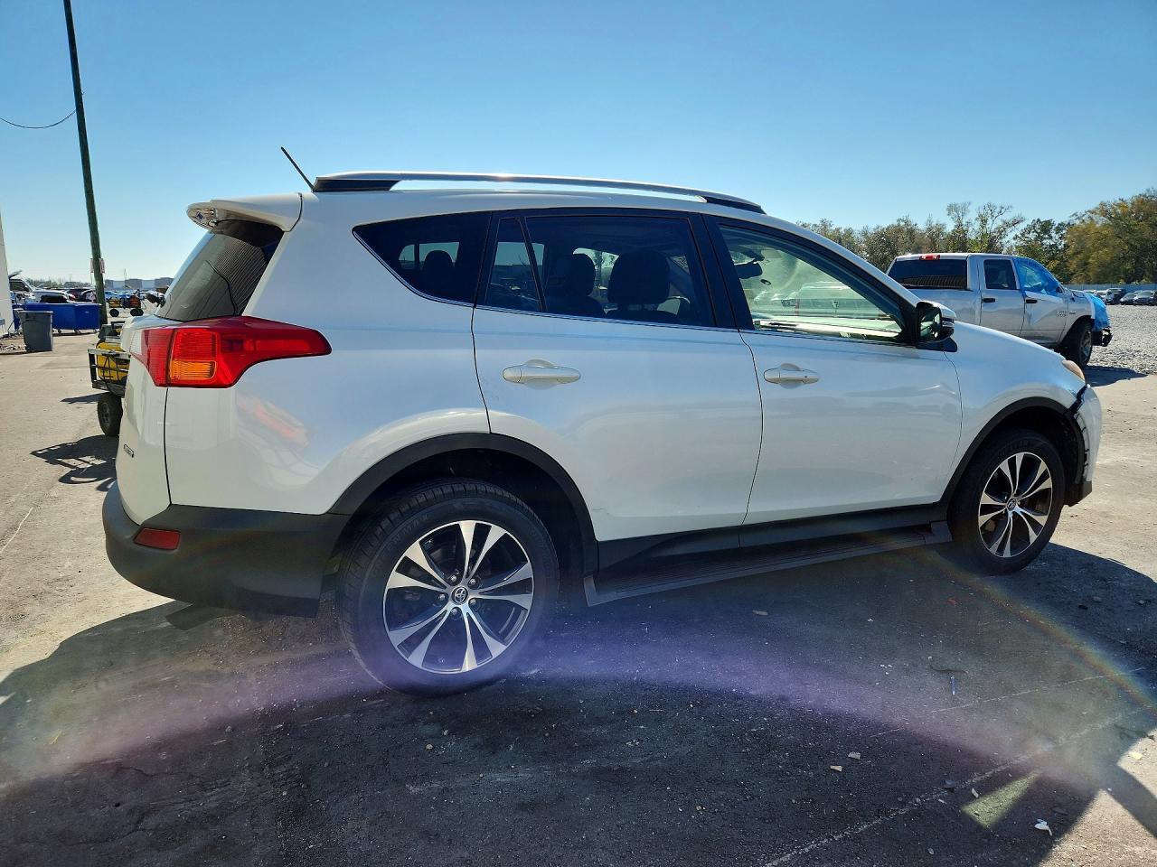2015 Toyota Rav4 Limited - Image 3