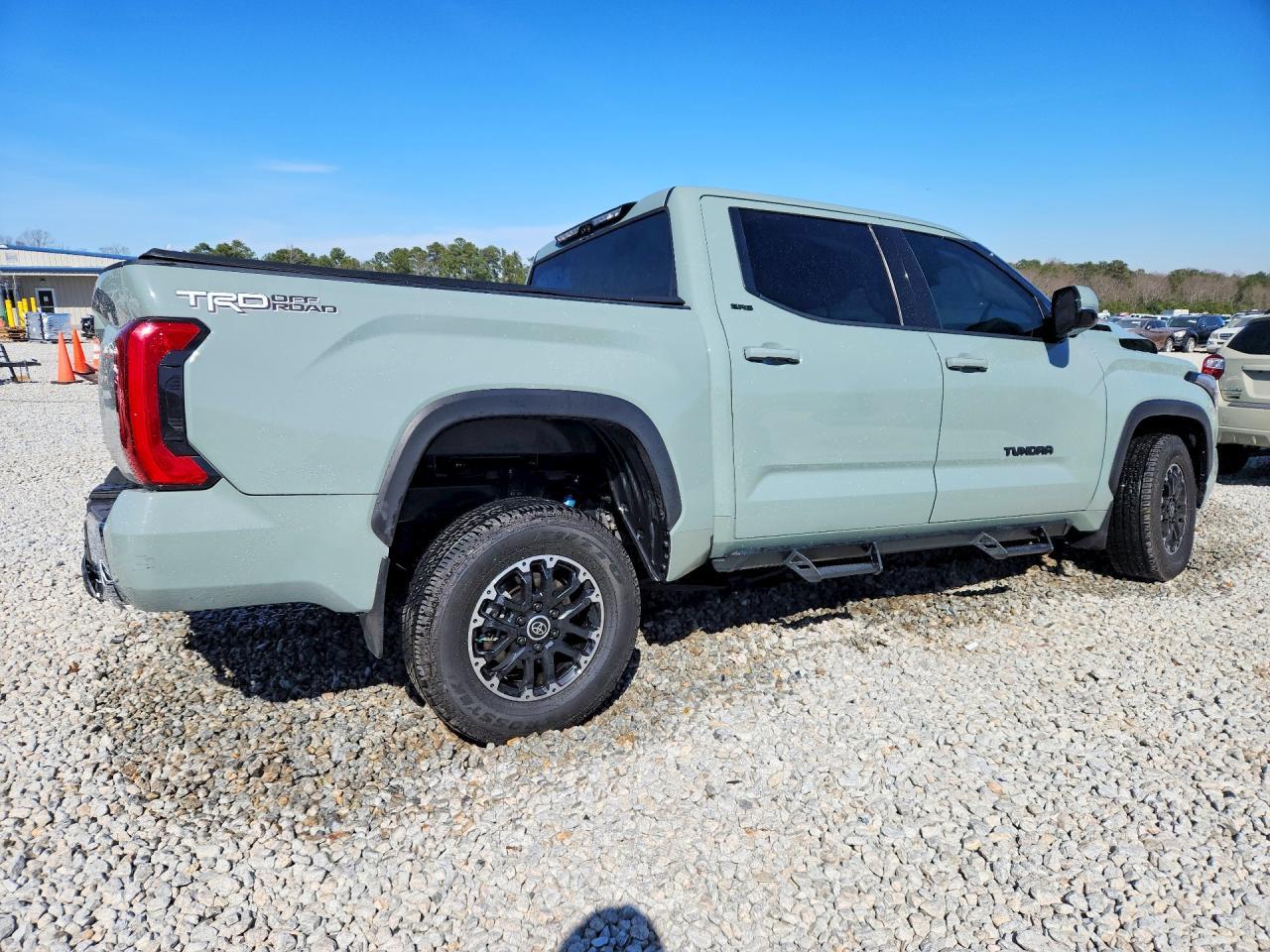 2022 Toyota Tundra Sr5 - Image 3
