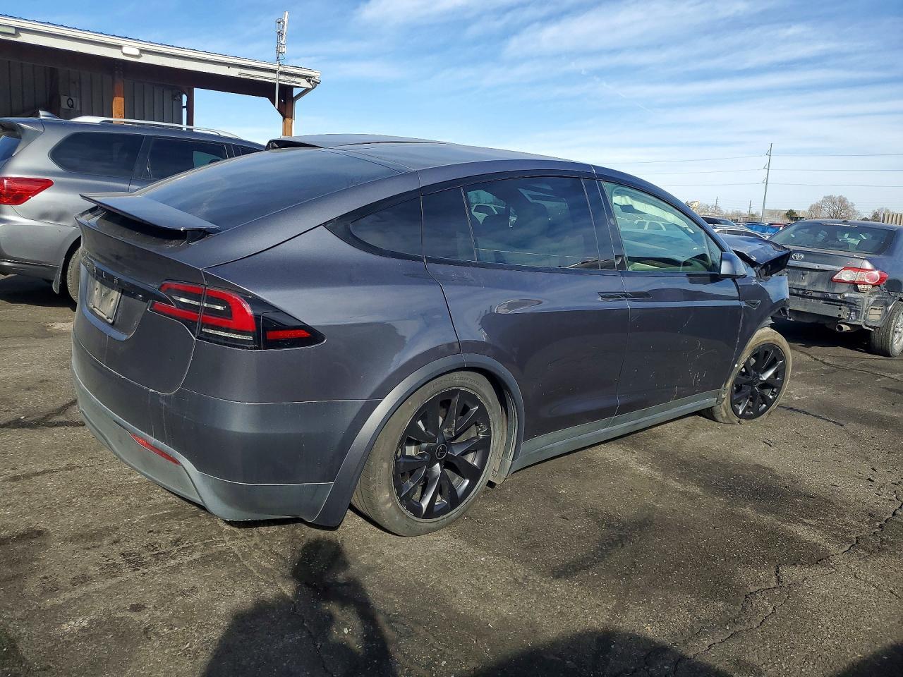 2023 Tesla Model X - Фото 3