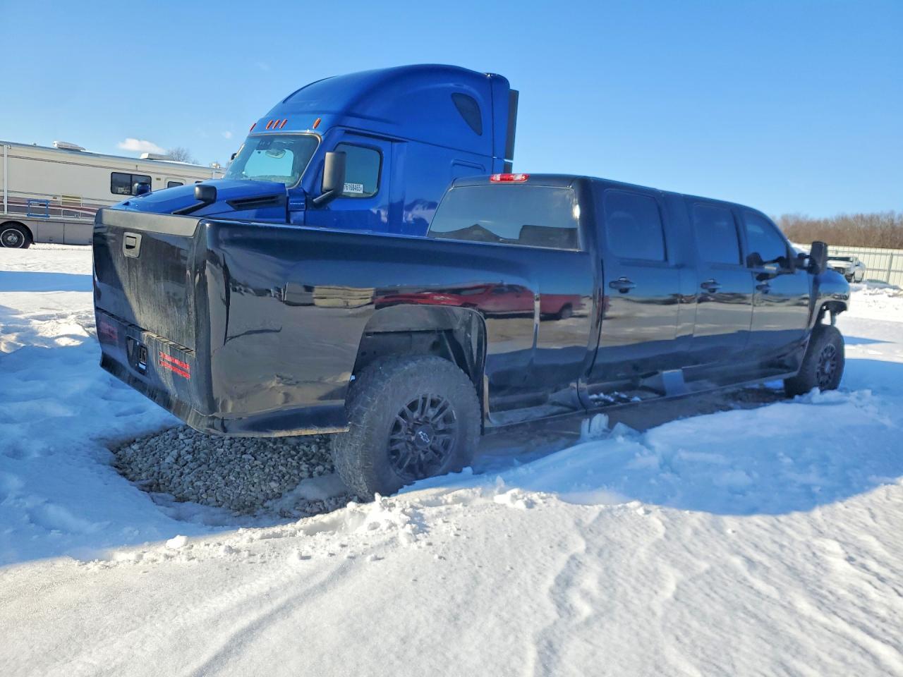 2007 Chevrolet Silverado K2500 Heavy Duty - Image 3