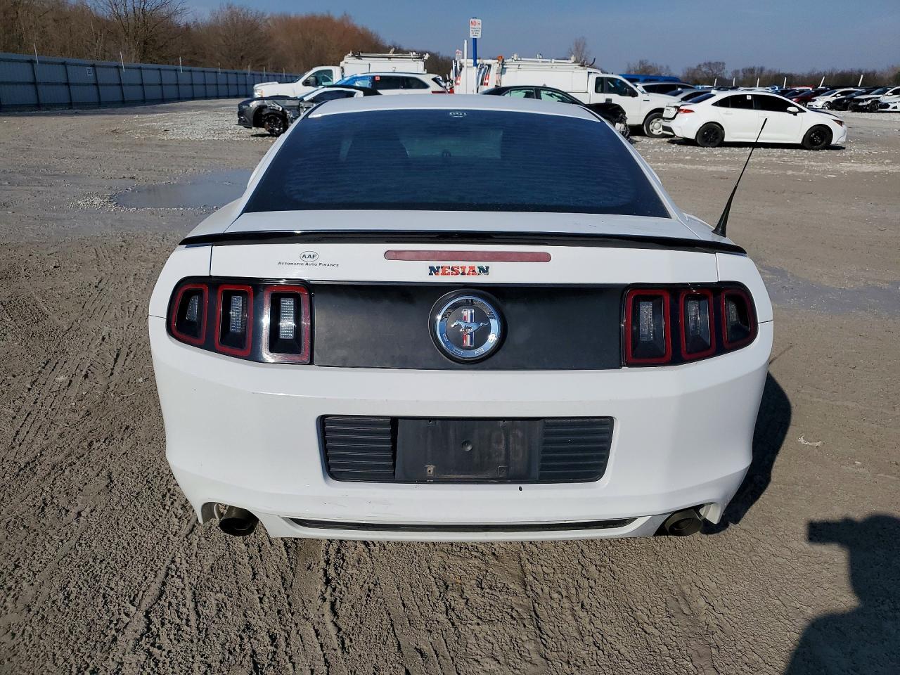 2014 Ford Mustang - Image 6