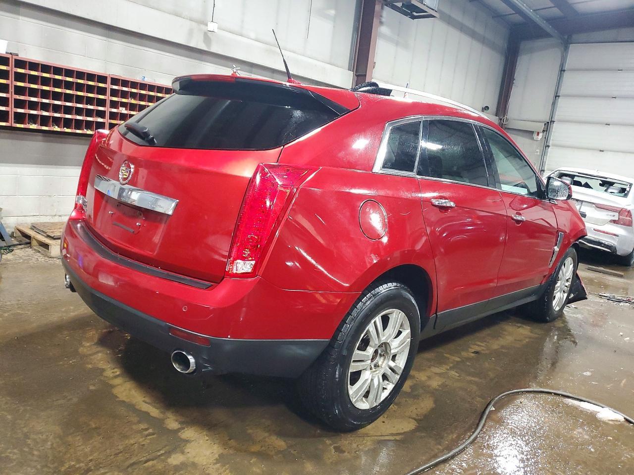 2010 Cadillac Srx Luxury Collection - Image 3