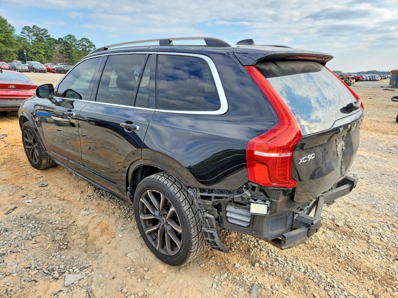 2017 Volvo Xc90 T6 - Image 2
