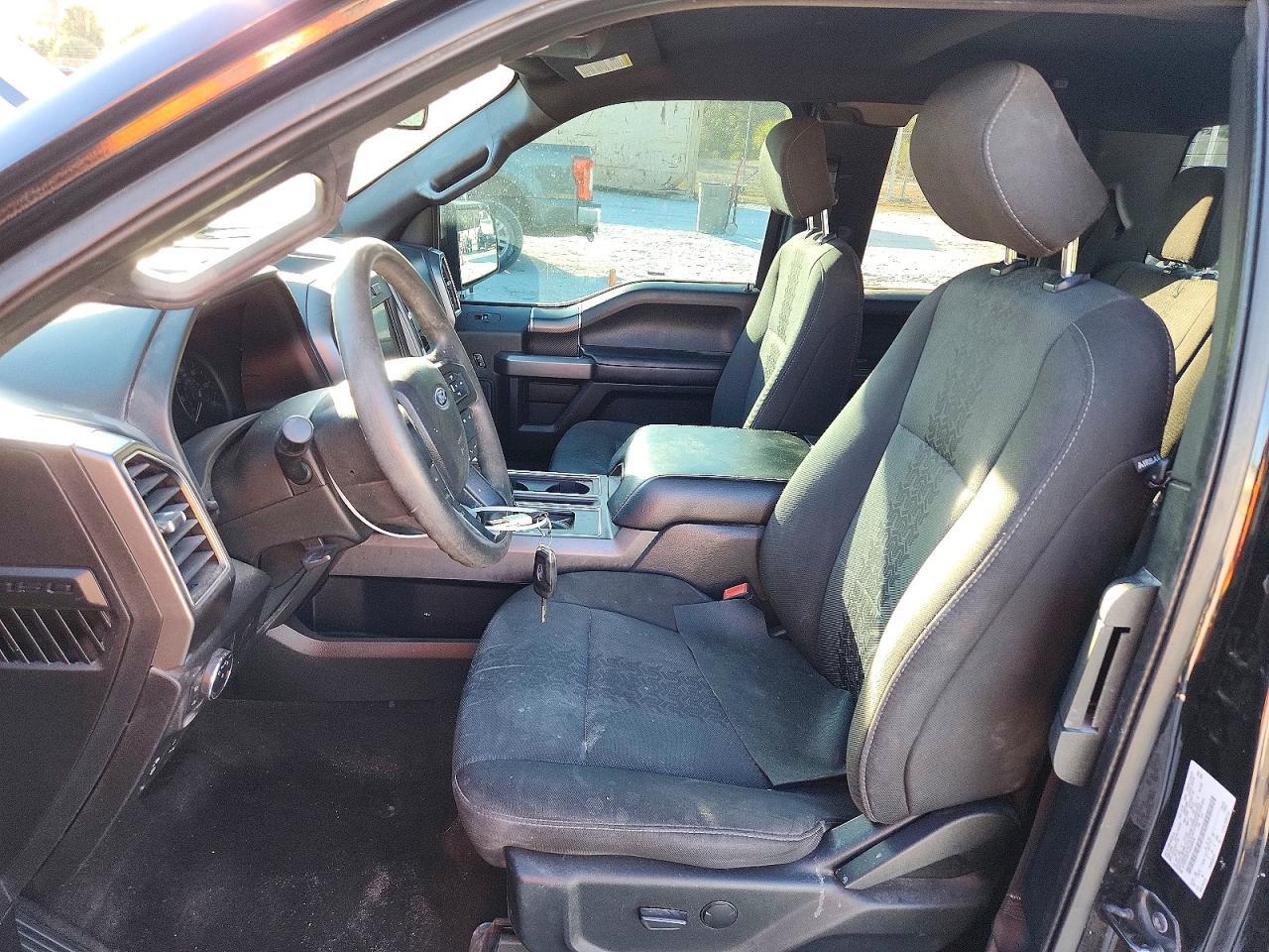 2020 Ford F150 Super Cab - Фото 7