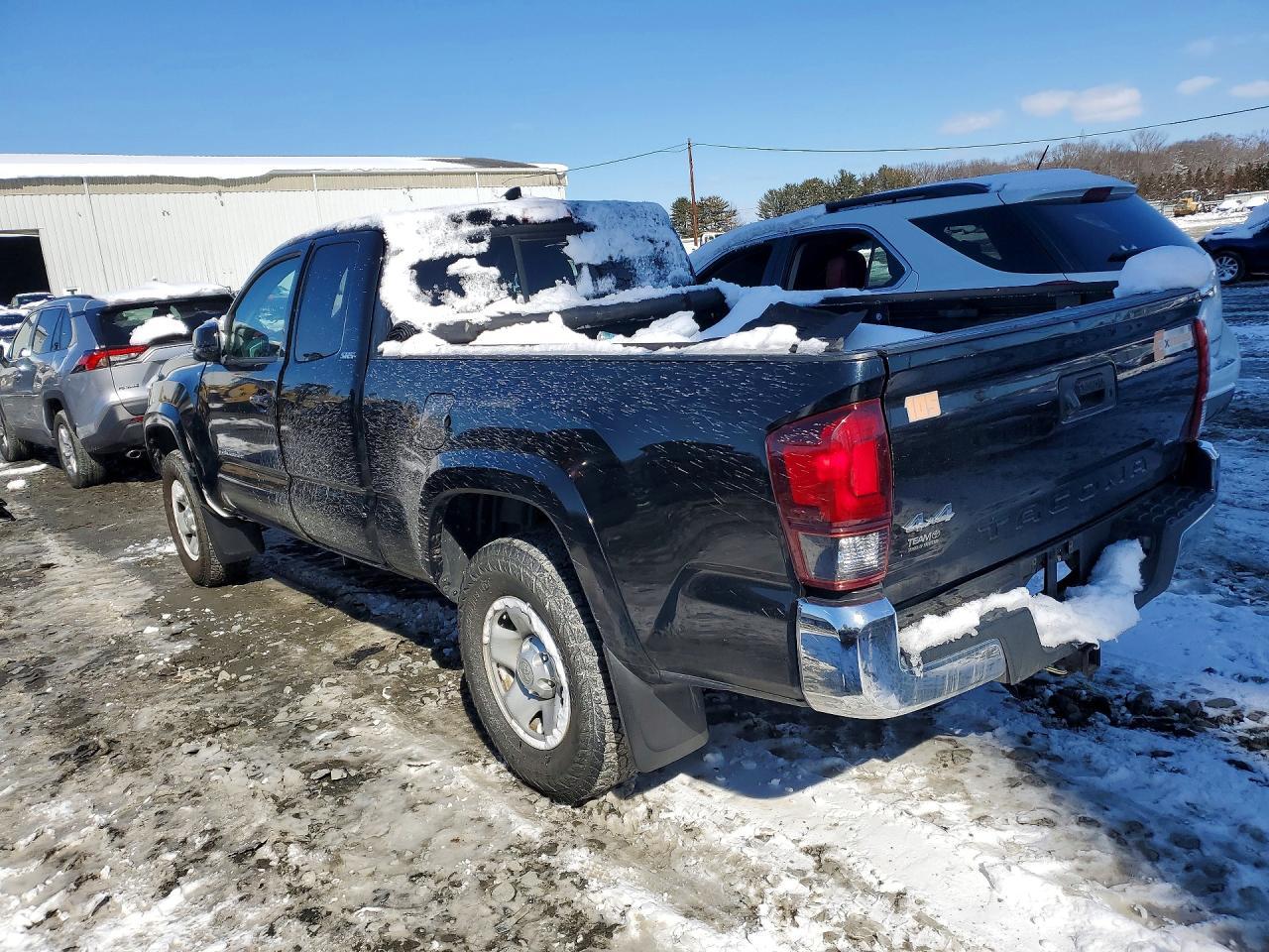 2018 Toyota Tacoma Access Cab - Фото 2