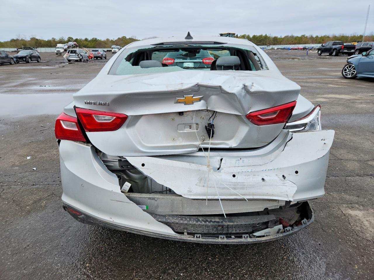 2020 Chevrolet Malibu Ls - Image 6