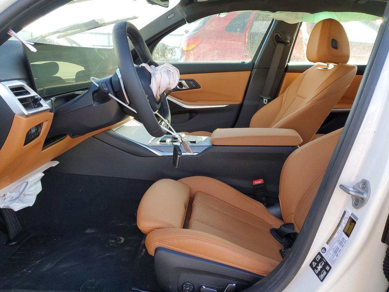 2026 BMW 330Xi - Фото 7