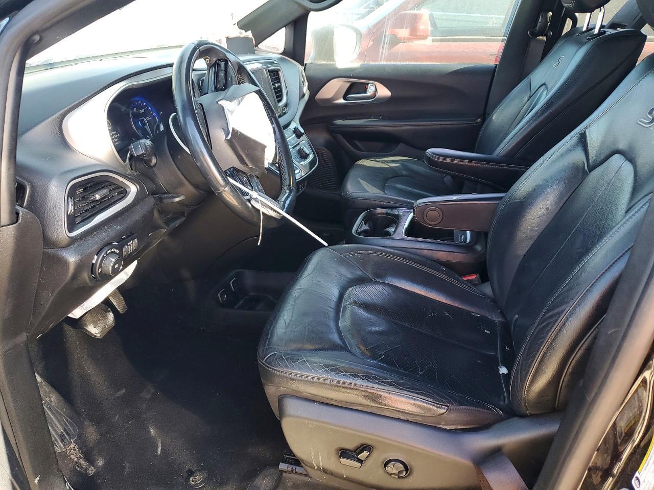 2020 Chrysler Pacifica Touring L Plus - Image 7
