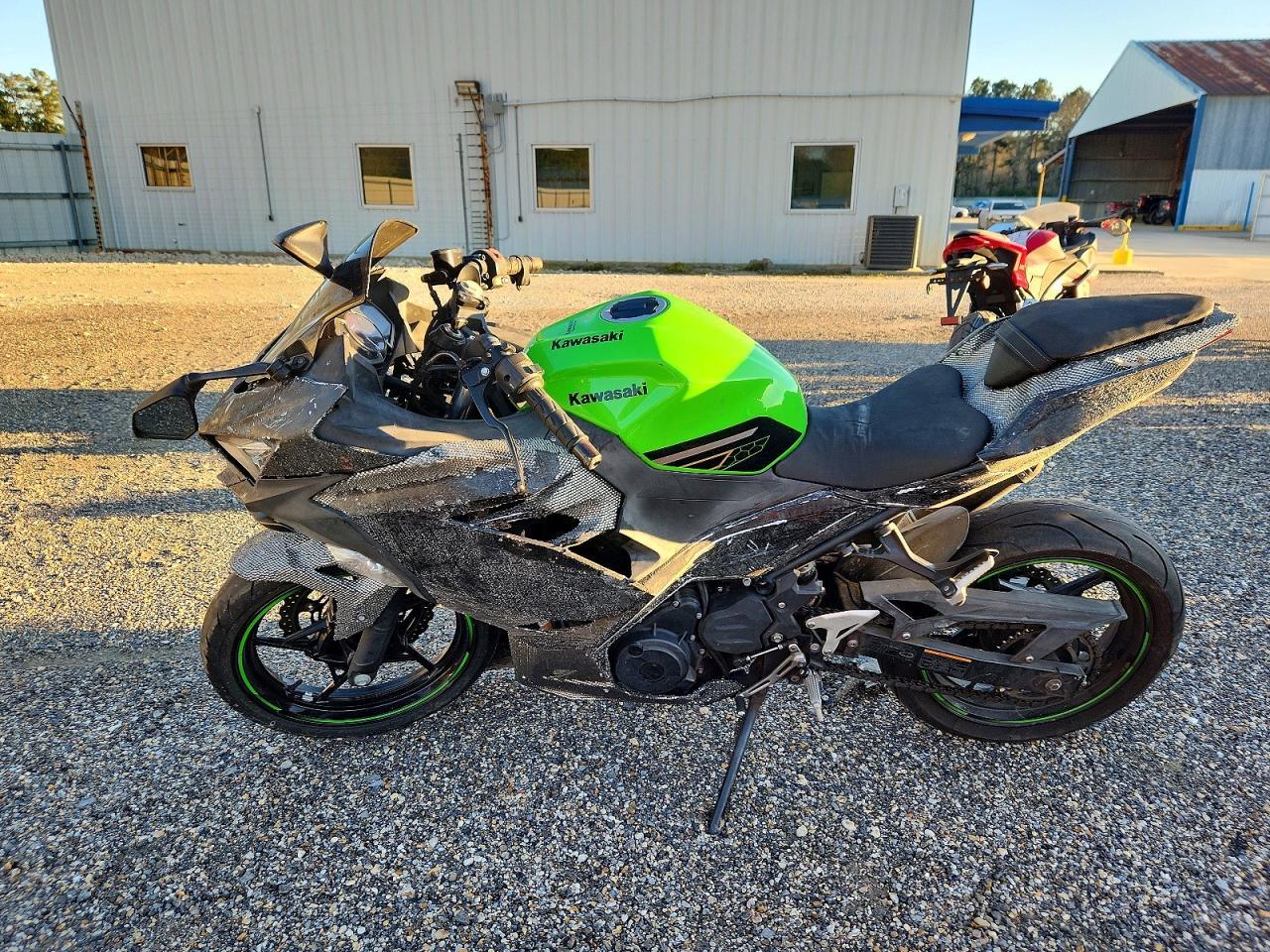 2020 Kawasaki Ex400 - Фото 3