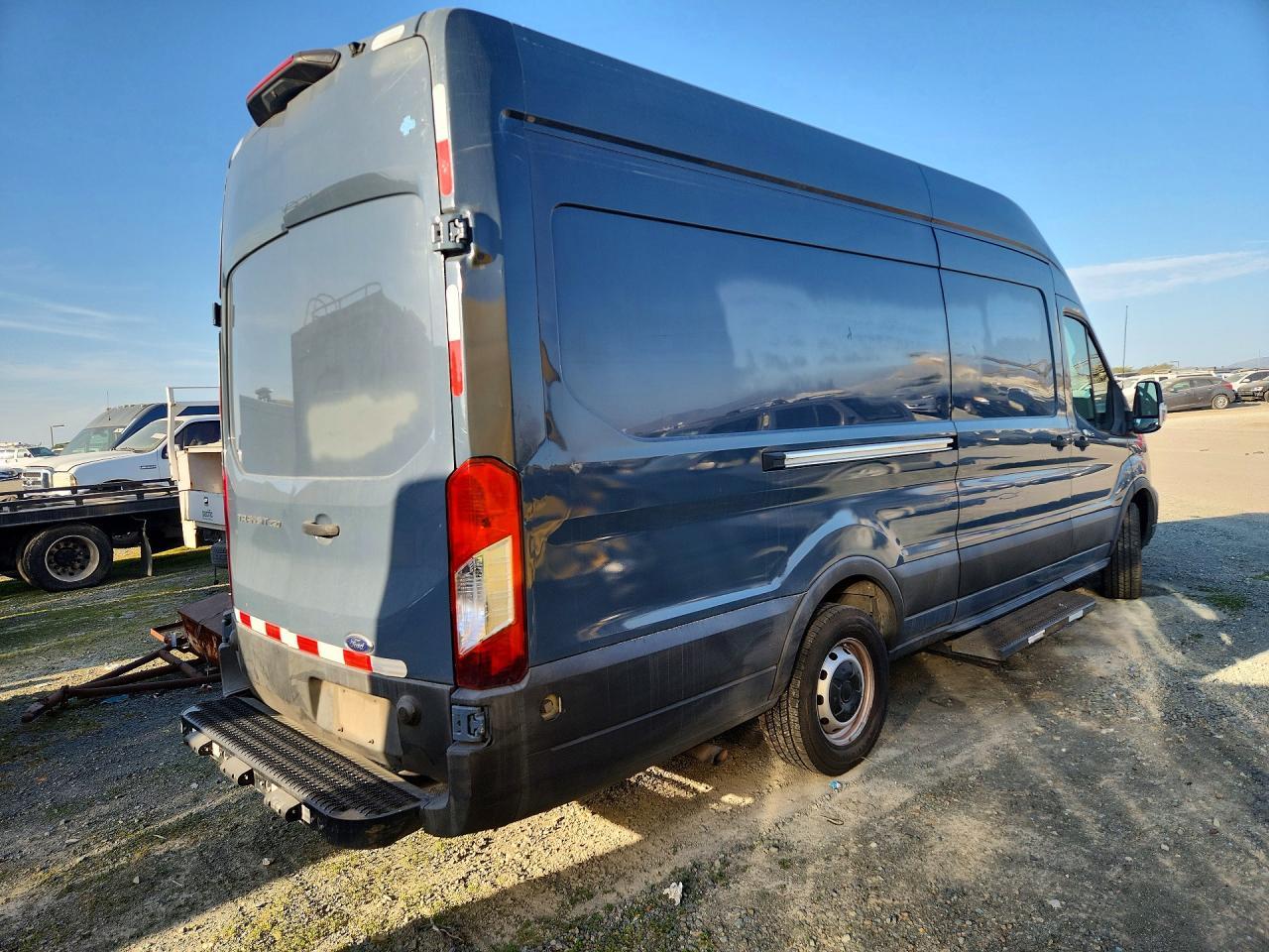 2020 Ford Transit T-250 Cargo ** R & D * Cln Title * Pri Fleet ** - Image 3
