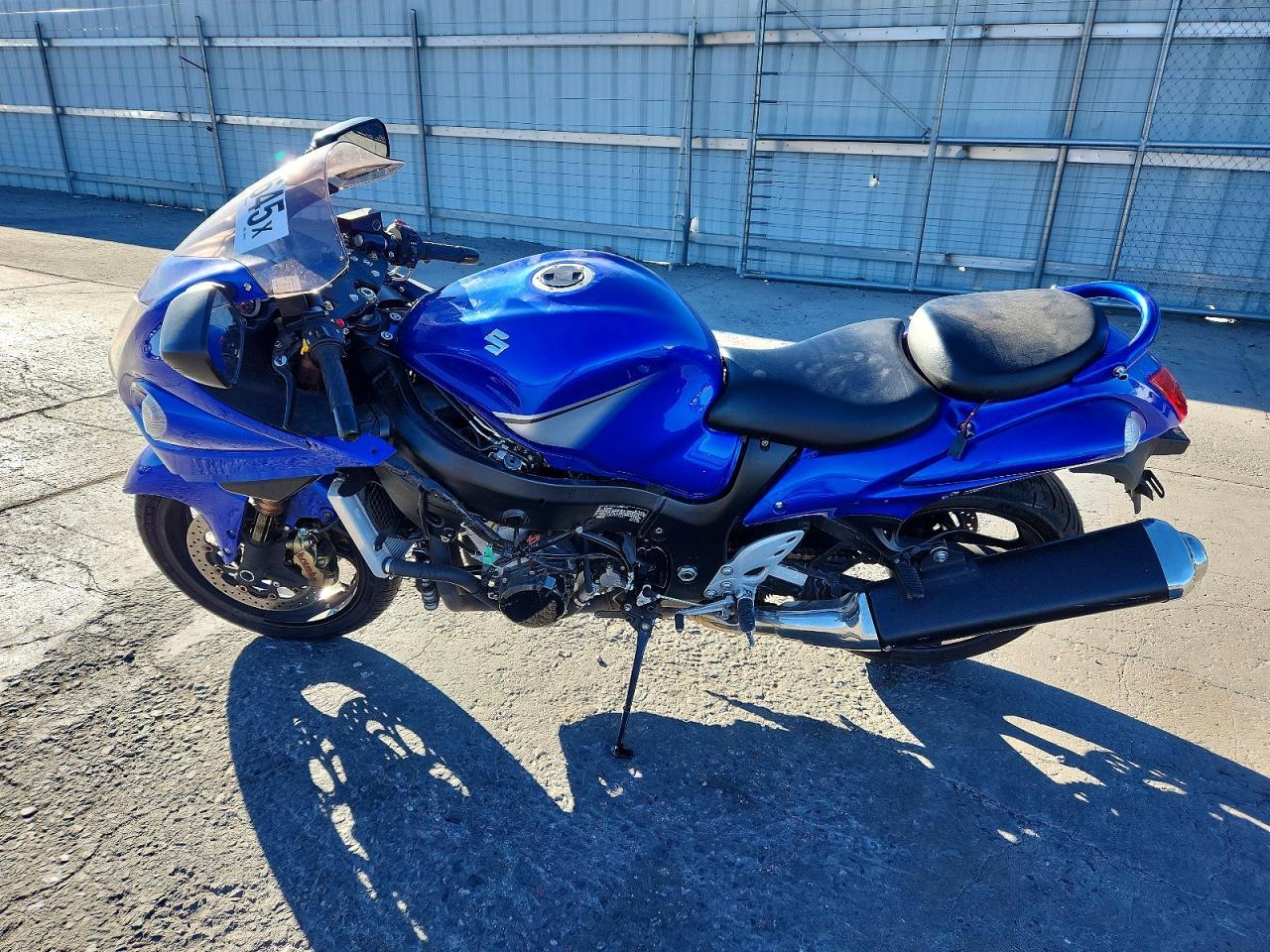 2015 Suzuki Gsx1300 Ra - Image 3